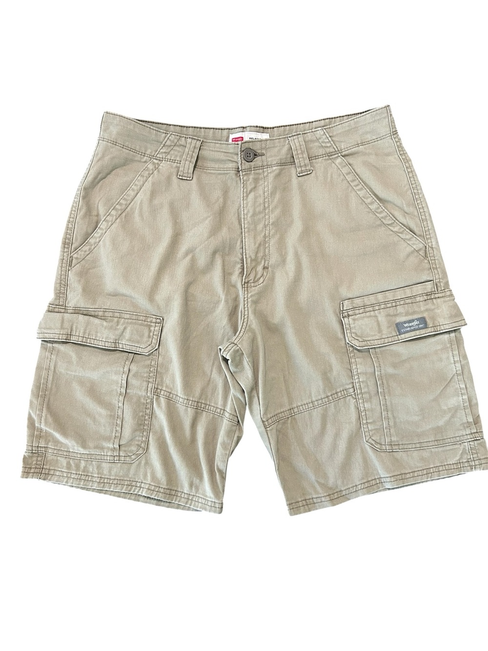 Wrangler Tan Cargo Shorts - Men's Utility Pocket Shorts Size 32 X 10 Relaxed Fit